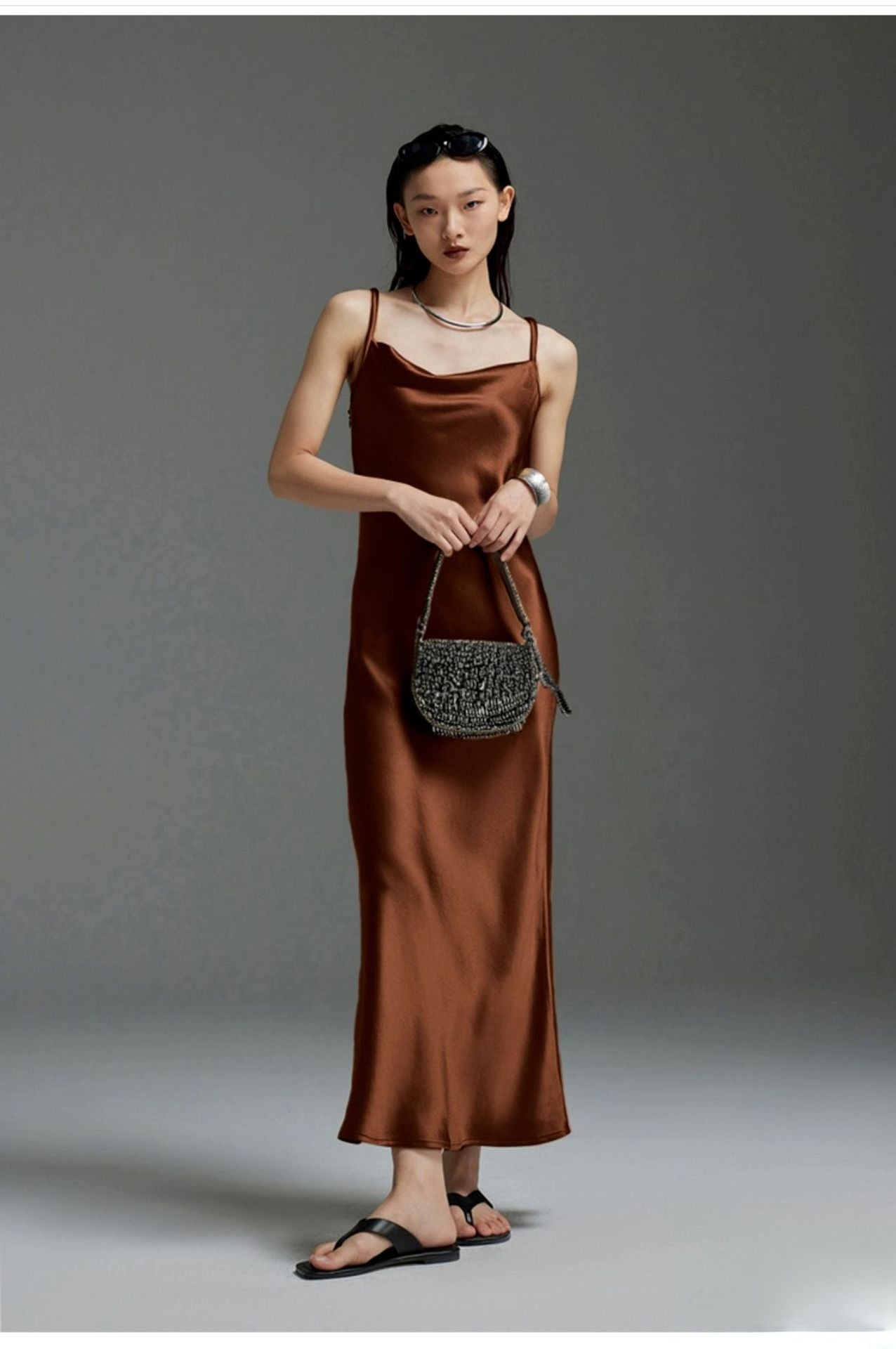 Heavy diagonal cut long tall triacetic acid satin long dress swing neck split fork long suspender dress women's autumn