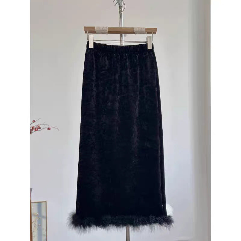 High-end black velvet skirt for women's 2025 autumn and winter new slim-fitting and thin velvet-covered straight hip-wrapped skirt