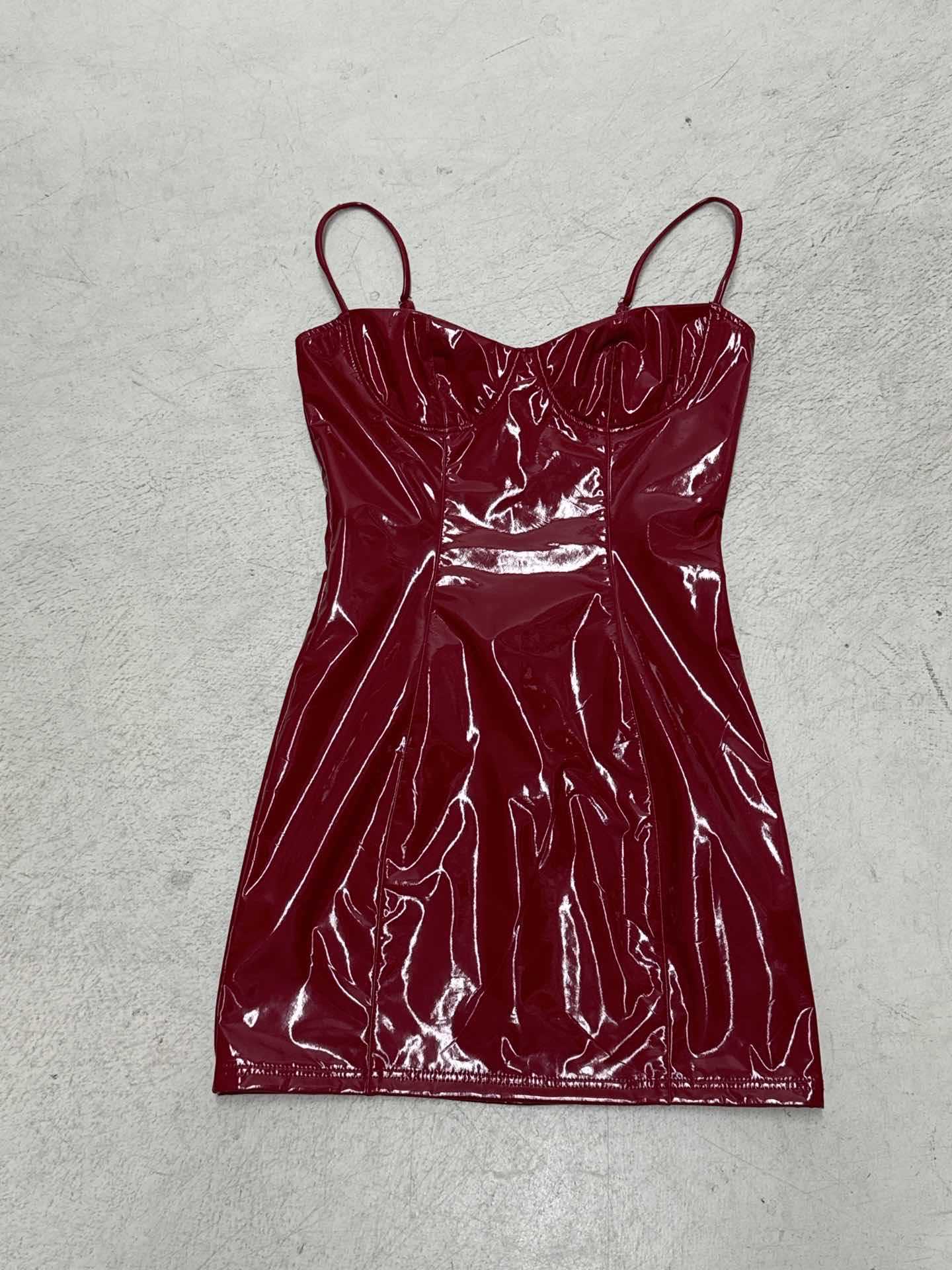 Charm Abstinence Bust Low Neck Suspender Leather Skirt Design Sense Glossy Leather Spice Girl Style Hip Wrap Short Dress Dress