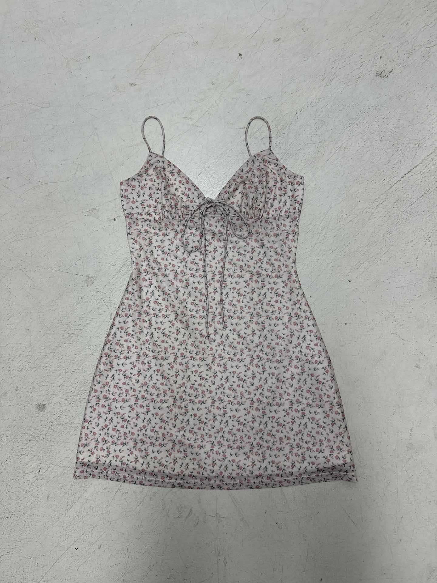 Sexy pure desire wind small floral V-neck suspender skirt summer light mesh backless lace-up low-rise short dress