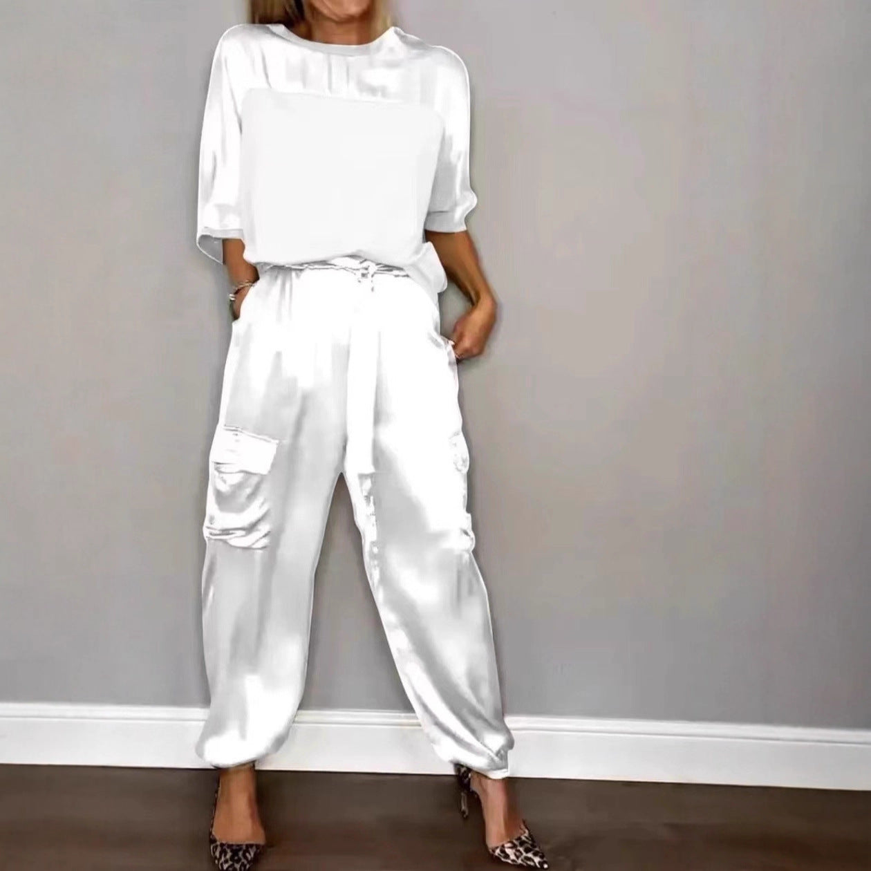 Amazon, Europe, America, Spring and Autumn Fashion Women's Solid Color Smooth Satin Five-Sleeve Top Two-piece Set Feminine Elegance