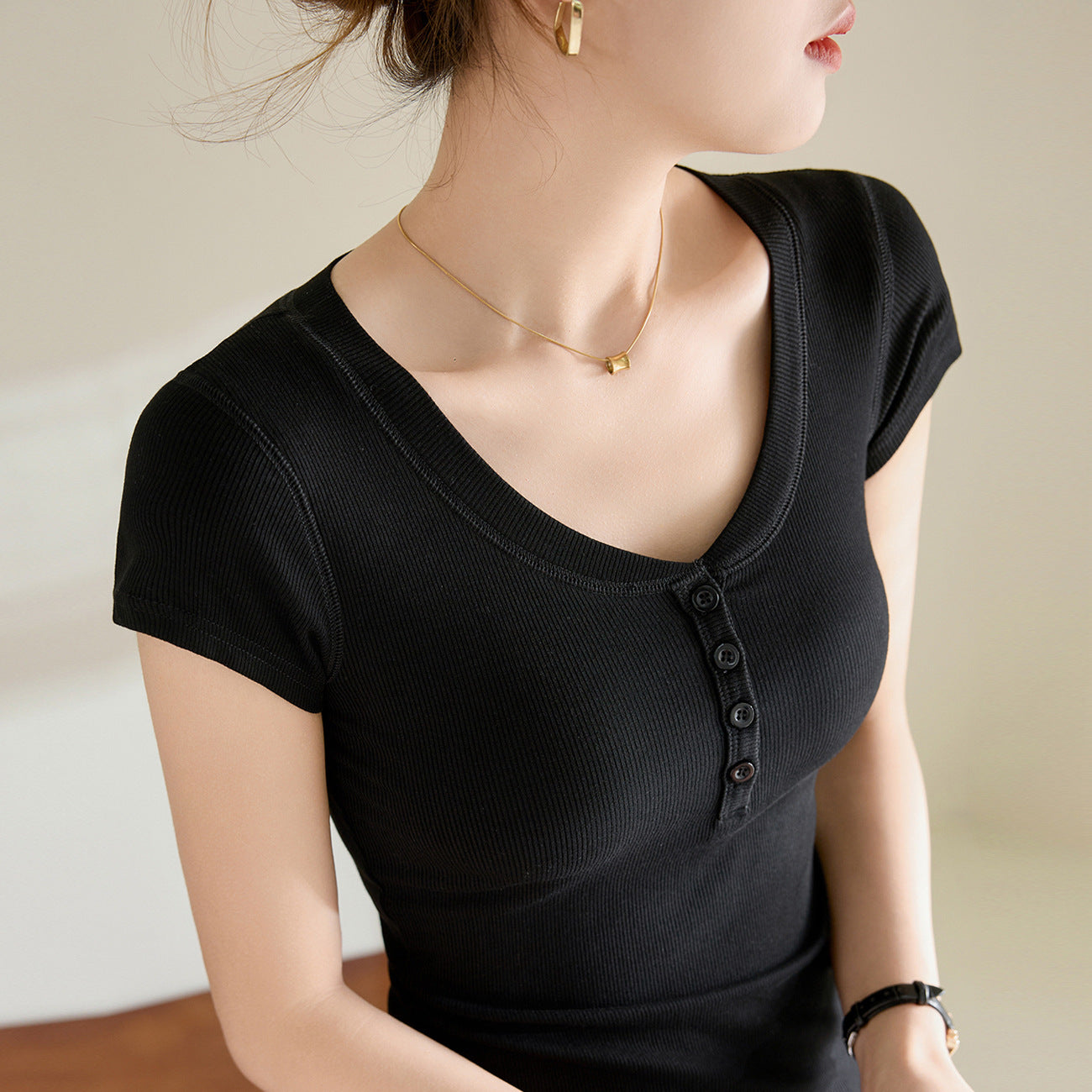 [Use good materials] High elastic threaded cotton V-neck button-down short-sleeved T-shirt women's summer 2026 new slim-fitting and thin bottoming shirt