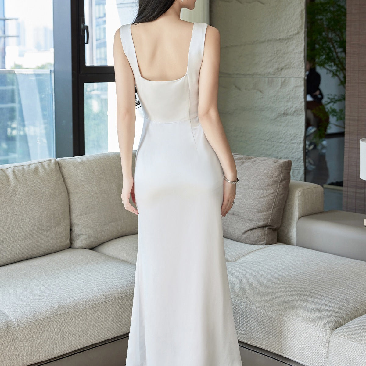 Haute couture new acetic acid satin suspender skirt U-neck long skirt gentle wind high sense acetic acid satin dress