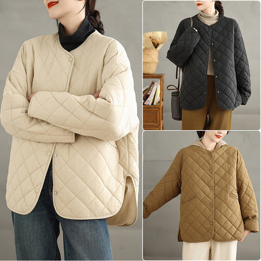The real shot will be in the winter of 2025. The new rhombus light and thin cotton clothes women's padded jackets are loose and warm cotton clothes women's clothing.
