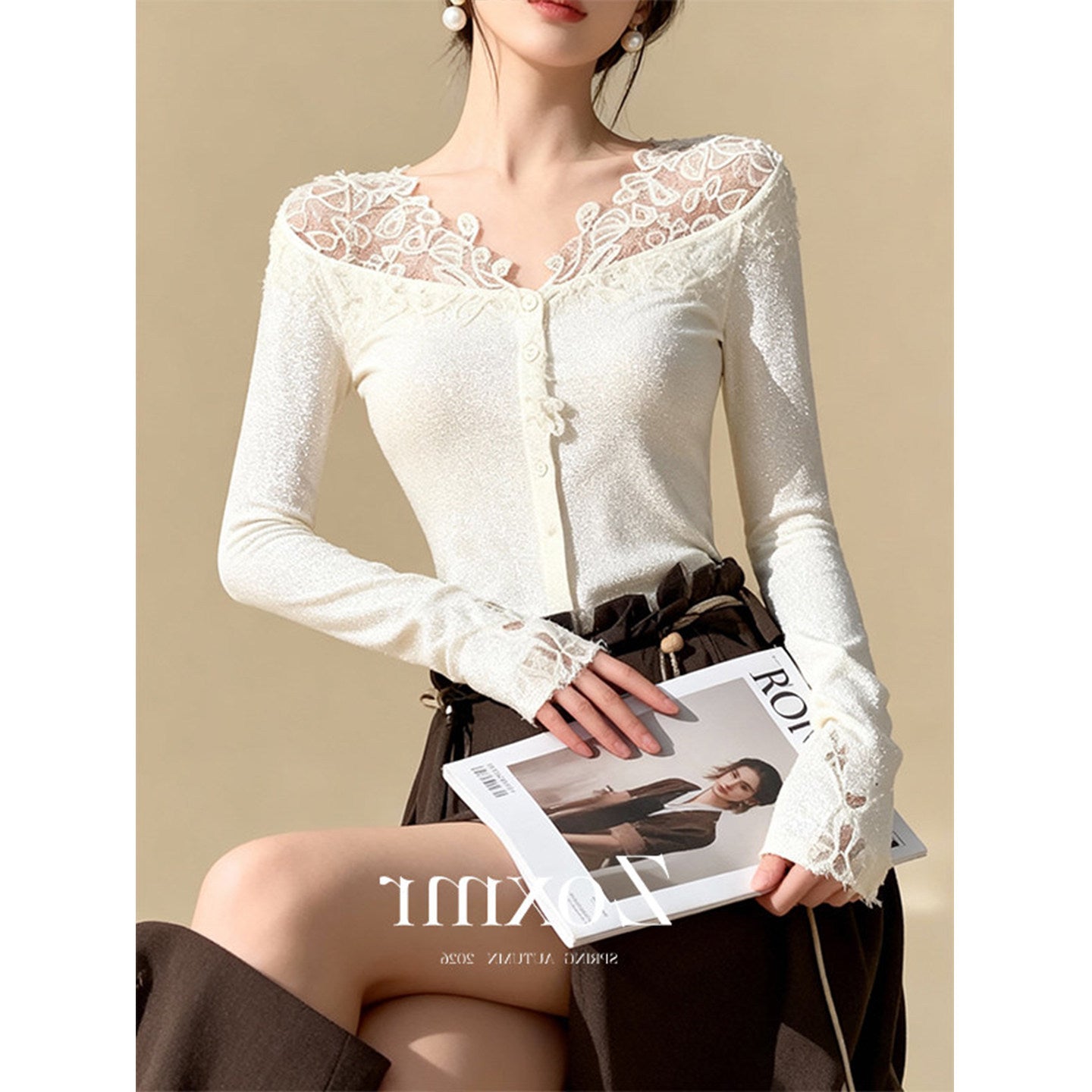 Unique, beautiful and good-looking top design sense irregular three-dimensional cutting v-neck white knitted cardigan women's spring
