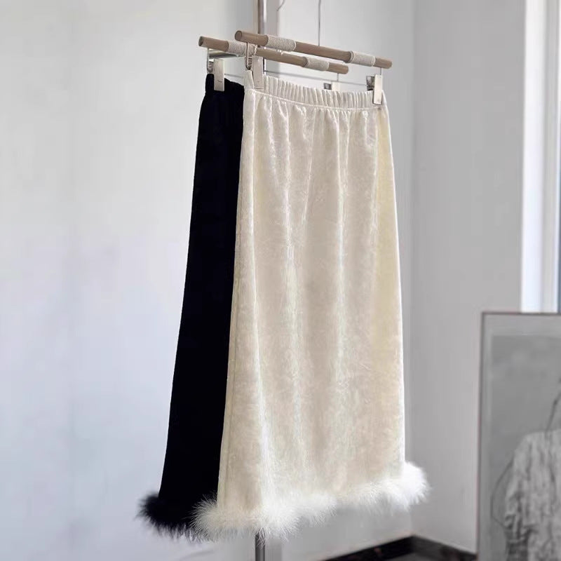 High-end black velvet skirt for women's 2025 autumn and winter new slim-fitting and thin velvet-covered straight hip-wrapped skirt