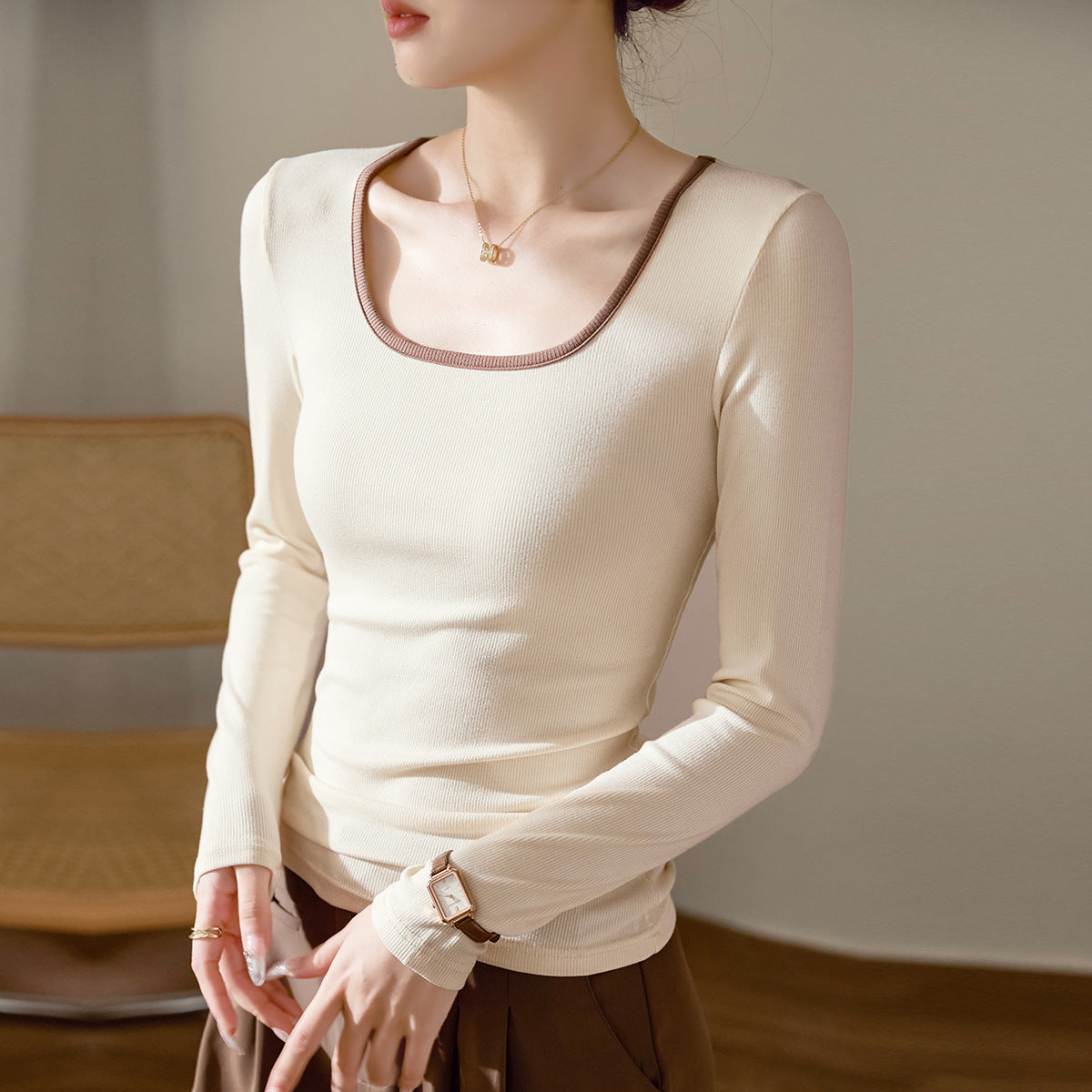 Selection of high elastic thin threaded square neck T-shirt women's long sleeves 2026 autumn and winter new outer wear contrasting color inner bottom top