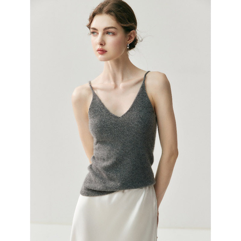 Seamless ready-to-wear! A first-line V-neck cashmere camisole for women with a sleeveless knitted base cardigan underneath