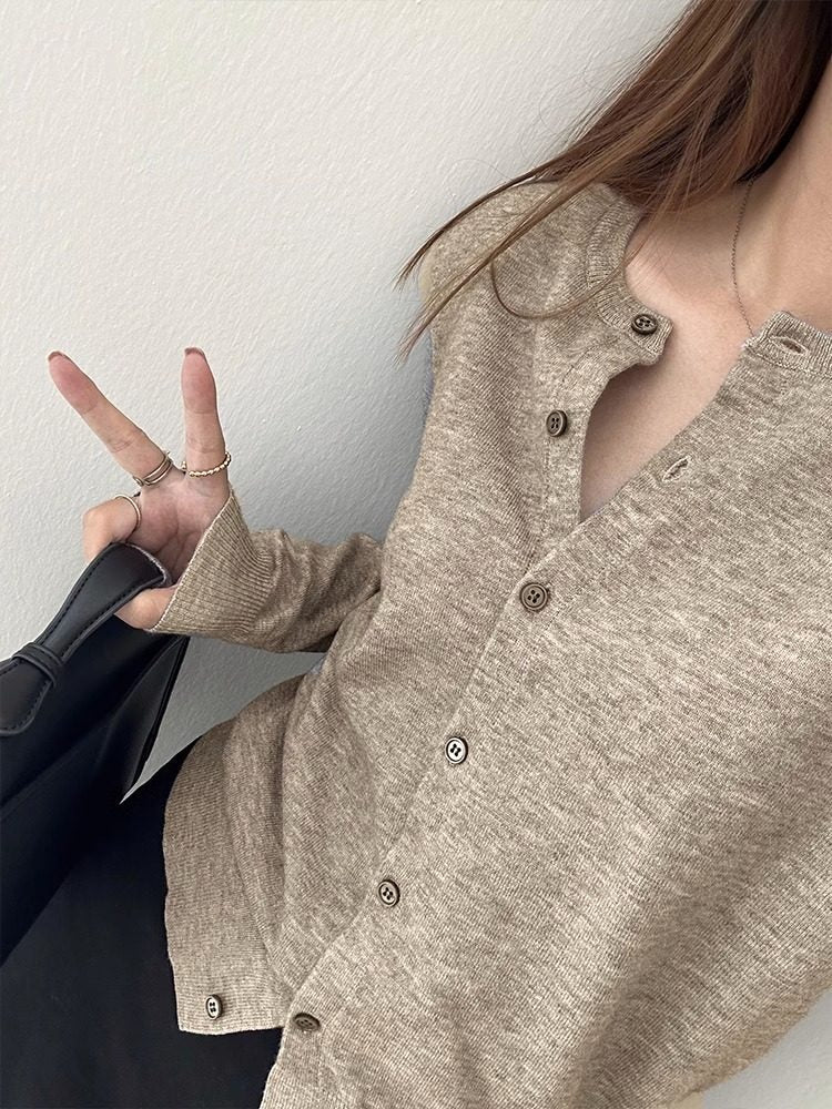 Premium Korean gray knitted cardigan women's spring and autumn temperament slim and thin outer cashmere sweater jacket top