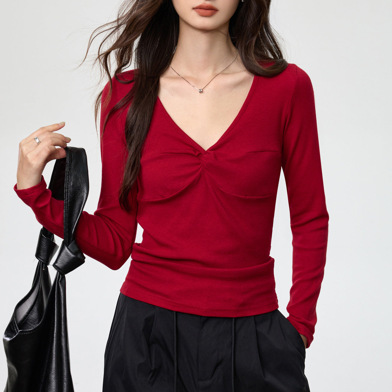 260G Youke silk temperament deep V-neck kink long-sleeved T-shirt women's autumn clothing new American Spice Girl pure desire red top