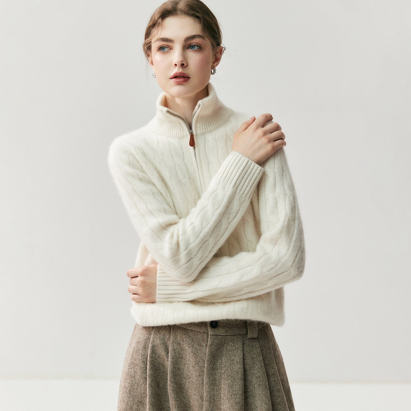 Old money style autumn and winter thickened cashmere sweater women's half zipper turtleneck loose pullover wool knitwear as a base