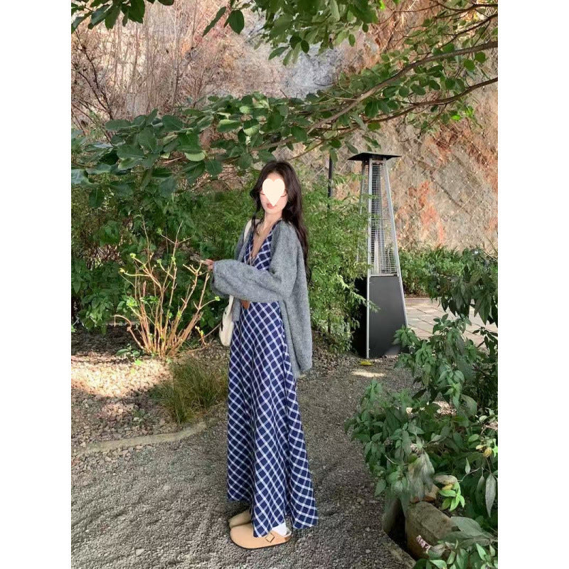 French temperament contrasting color plaid neck suspender skirt women's summer retro high-end dress, thin A-shaped long dress