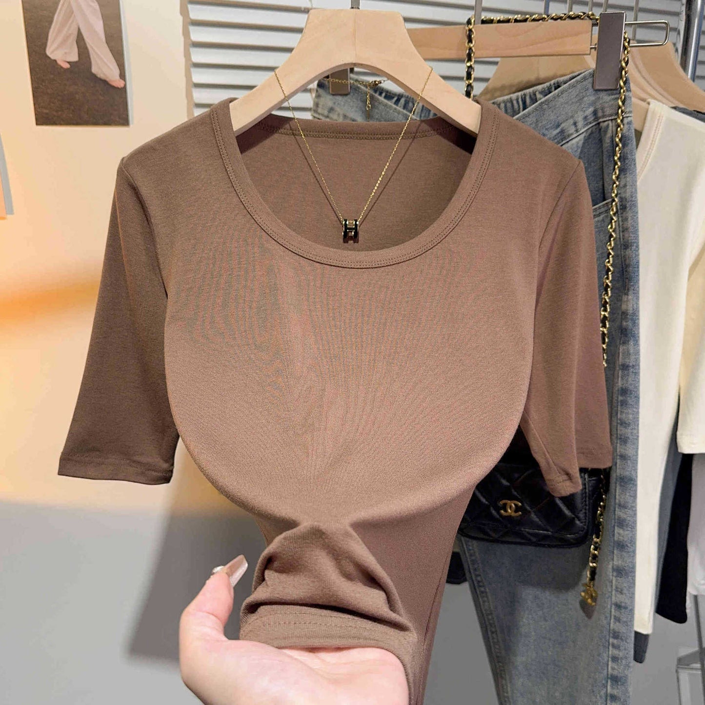 Dark gray round neck five-quarter-sleeved bottoming shirt T-shirt women's spring and autumn threaded half-sleeved U-neck medium-sleeved front shoulder top shirt
