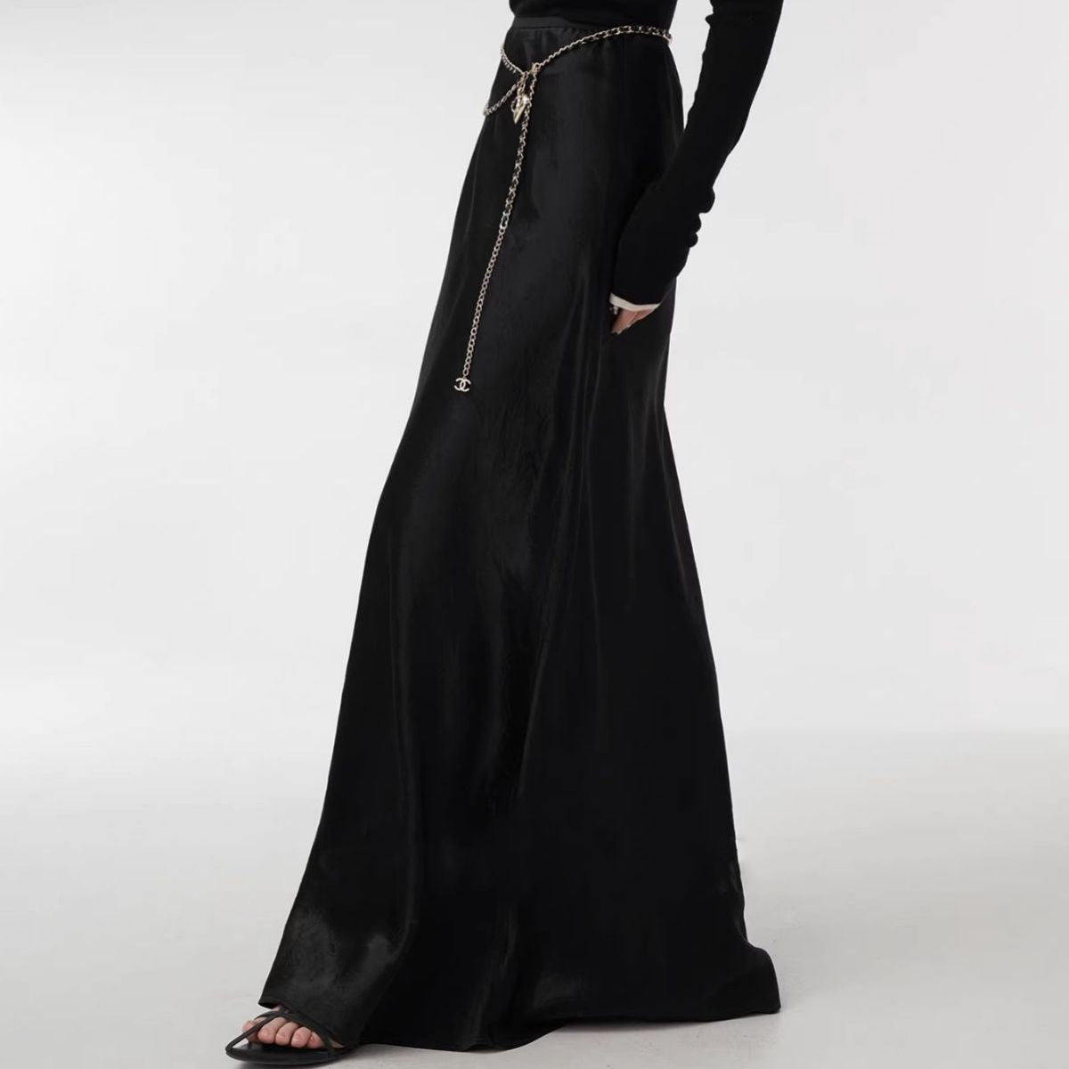 New Chinese light luxury 25 spring and summer new imported acetic acid Muse bi into super long mopping diagonal cut skirt women