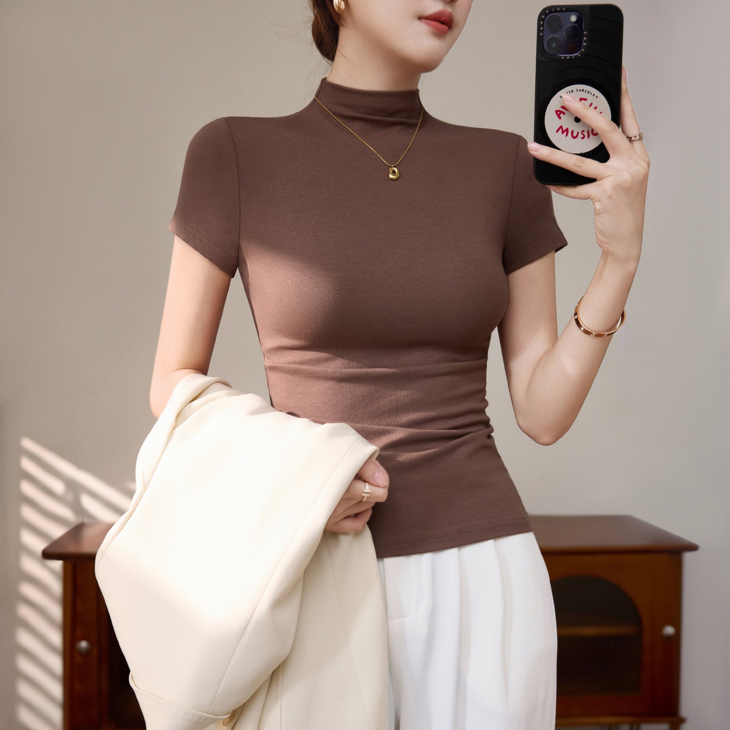Semi-turtleneck short-sleeved T-shirt Spice Girls Dopamine Wear Early Spring Bottom Shirt Top Skinny Sexy Temperament Front Shoulders