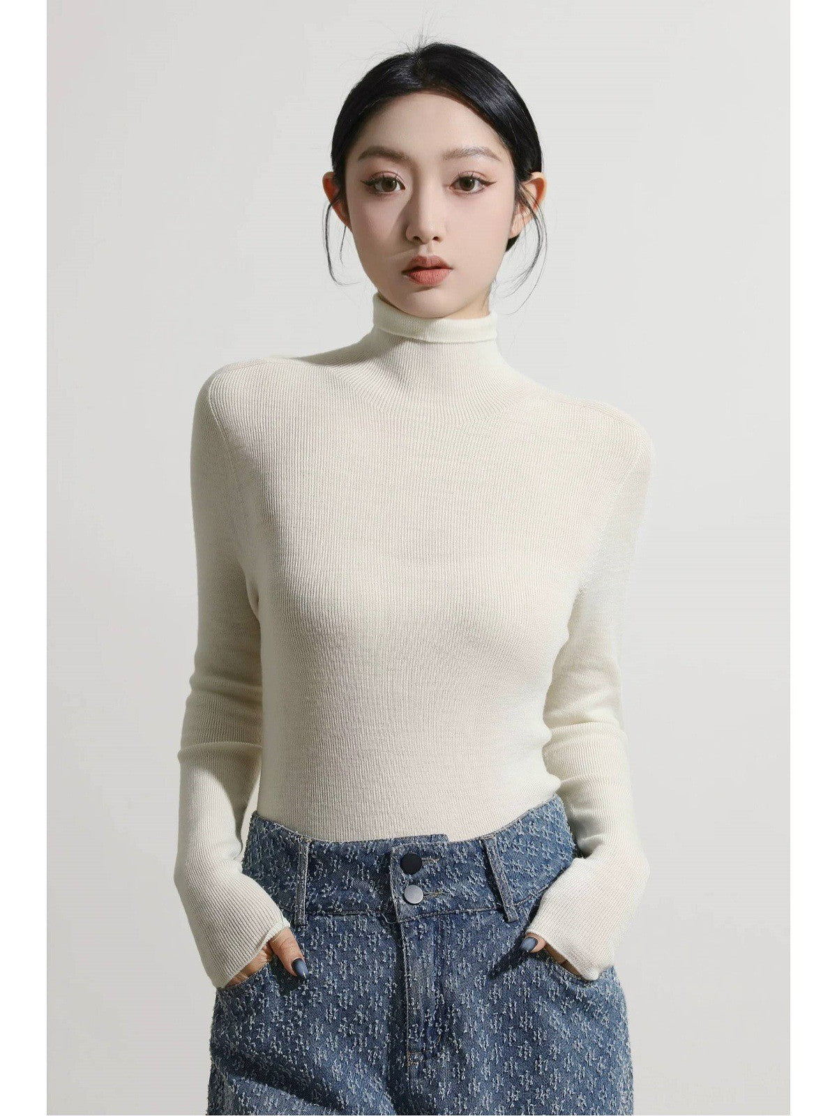 IN BLUE 100 wool! Yangzi yarn seamless machine washable fashion bottoming sweater knitted sweater women's sweater
