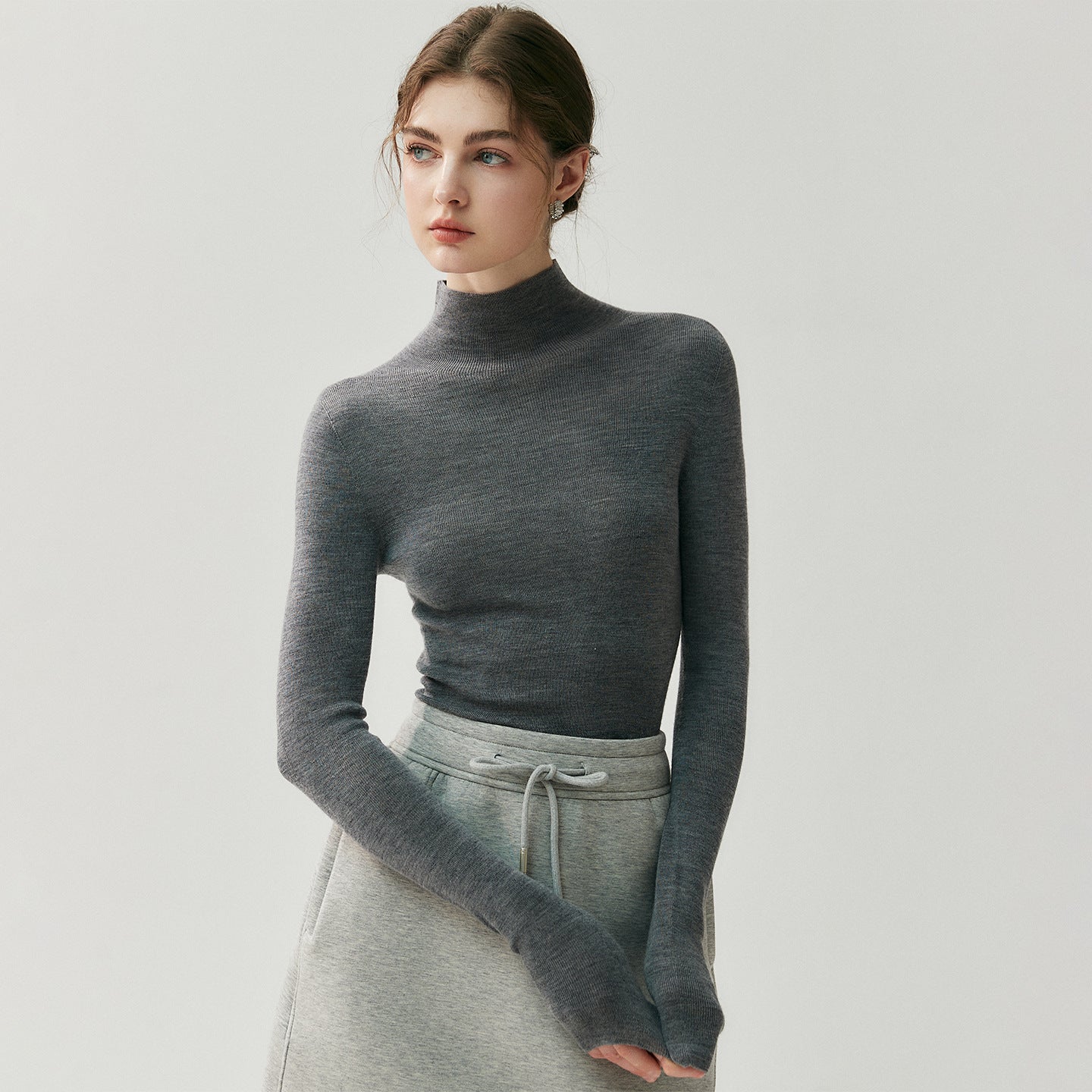 Machine washable Yangtze worsted wool sweater women's thin semi-turtleneck slim-fit sweater autumn and winter high-end knitted bottoming shirt