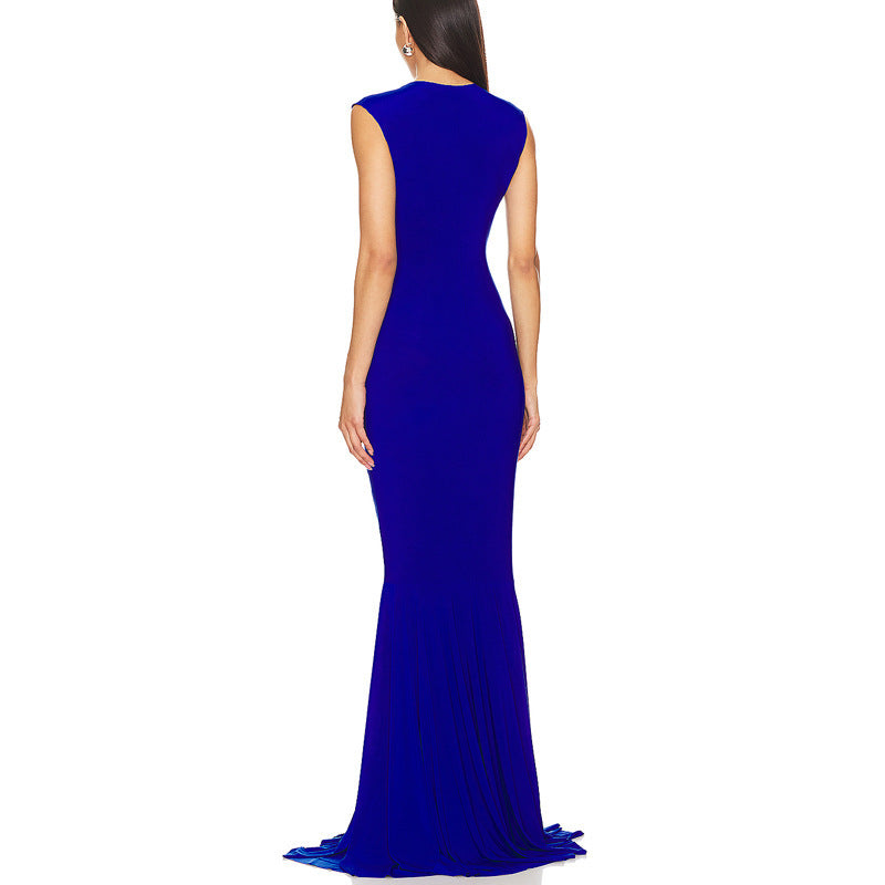 European and American fashion high-end host catwalk mopping long dress sexy deep V sleeveless pleated thin long dress dinner dress