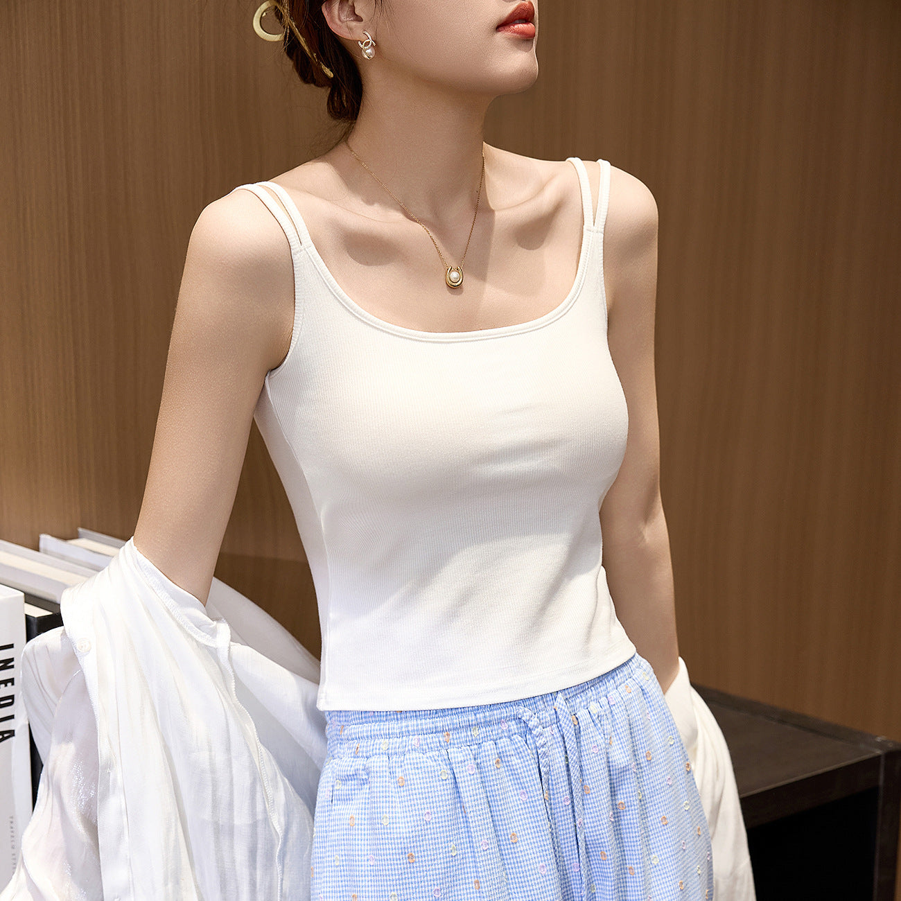 One-piece sling vest with chest pad for women's summer 2026 new high-elastic cotton breast cover U-neck tube top sleeveless top