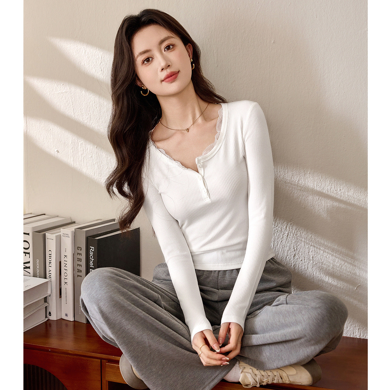 #Quality high-quality #lace lace button-up T-shirt women's long-sleeved 2026 autumn new pure desire front shoulder versatile top