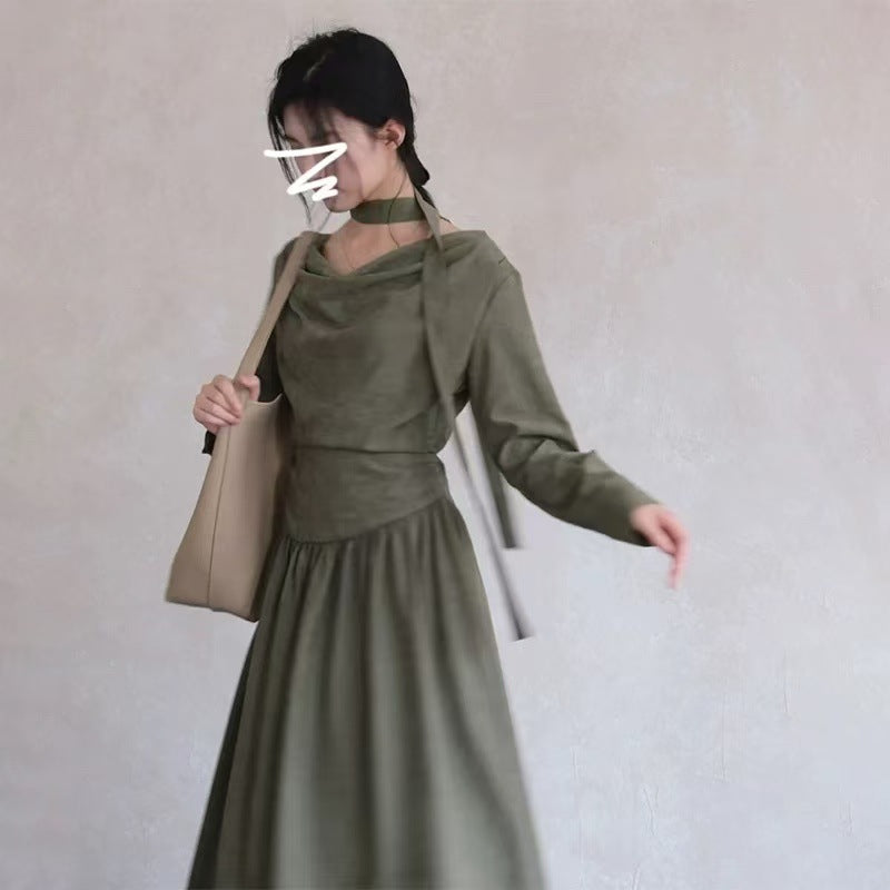 Korean green temperament long-sleeved dress children's autumn 2025 new simple and generous high-end gentle long dress
