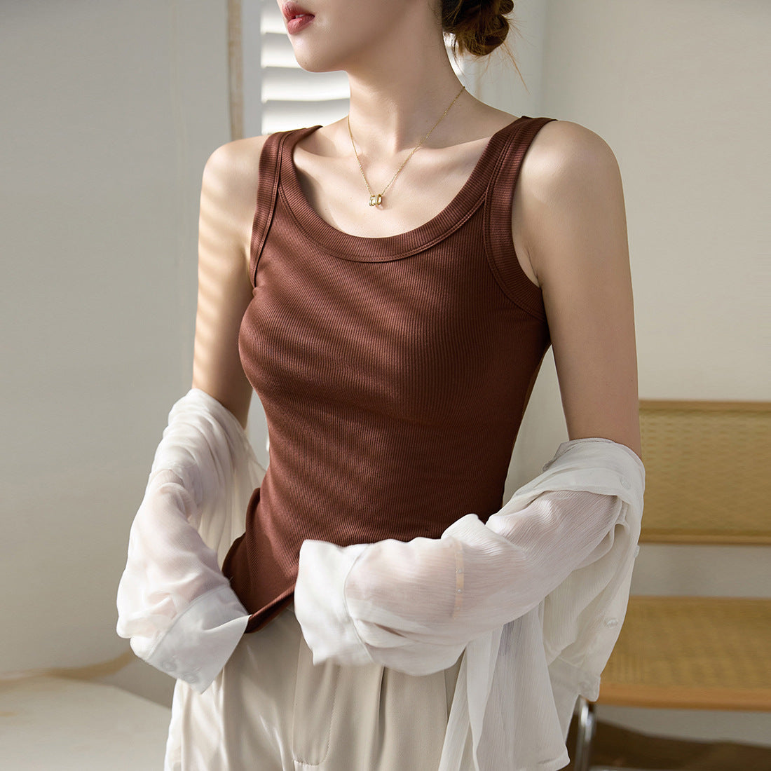 Selection of high elastic threaded cotton vest for women's summer inner with Victoria suspender top, wide shoulder strap, cover sub-breasts, anti-light