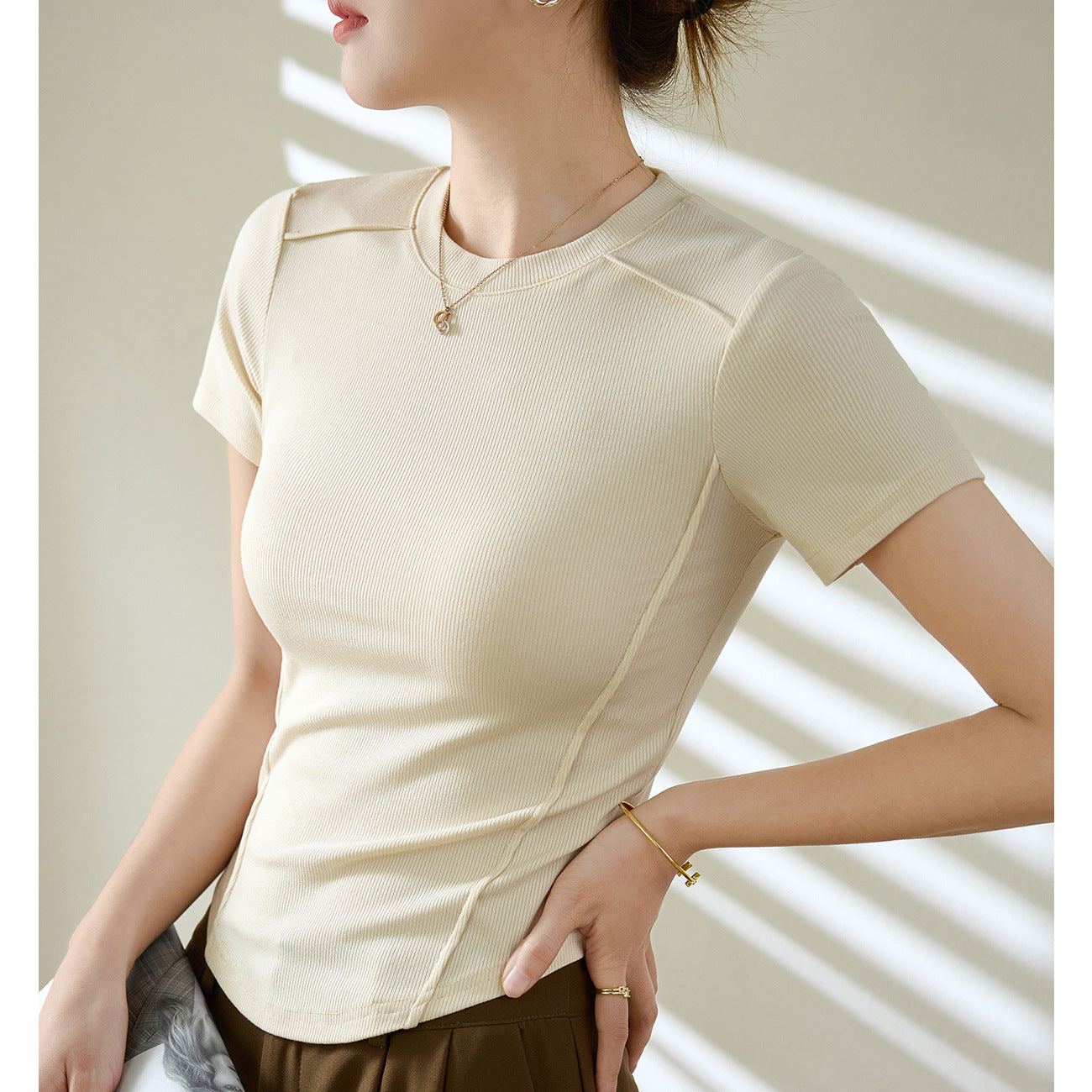 [Use good materials] Three-dimensional line design sense high elastic threaded cotton T-shirt women's summer new short-sleeved top bottoming shirt