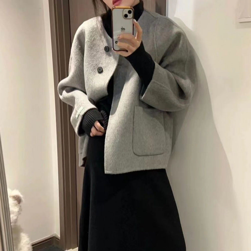 Hepburn woolen coat women's autumn and winter 2025 new small Korean high-end short woolen coat