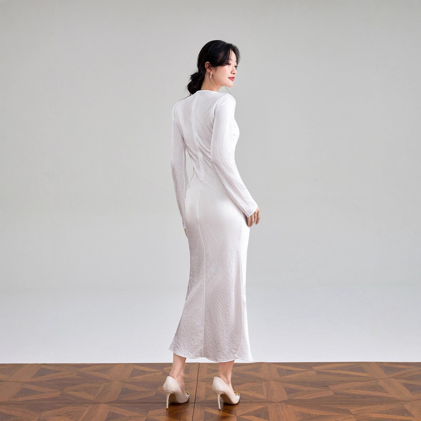 Haute couture 100% acetic acid, spring and autumn French elegance temperament fashionable pole extreme sense satin pleated long-sleeved dress women