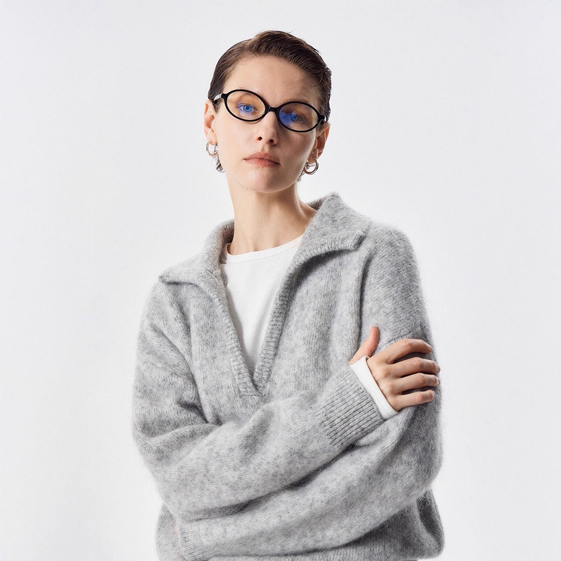 THORNSUARA Lazy casual profile V-lapel knitted sweater mohair pullover long-sleeved sweater women