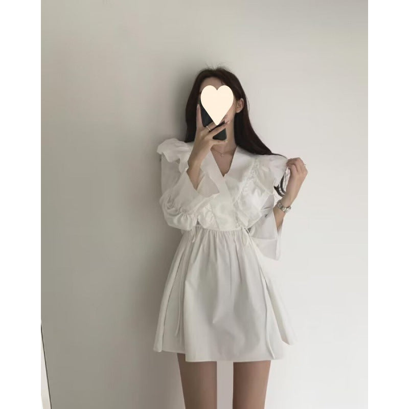 2025 new early autumn retro V-neck crossed ruffle edge lace-up waist horn sleeve short small dress