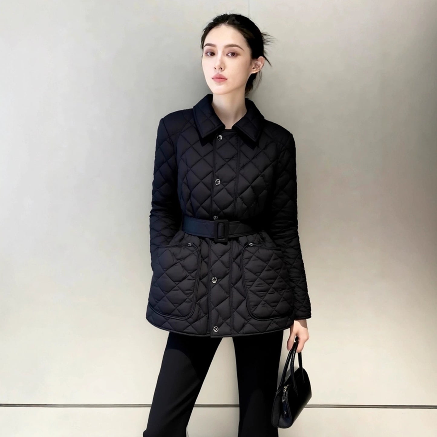 Winter cotton clothes women's 2025 new models are unique, super good-looking, waist temperament, small fragrance, black cotton-padded rhombus jacket