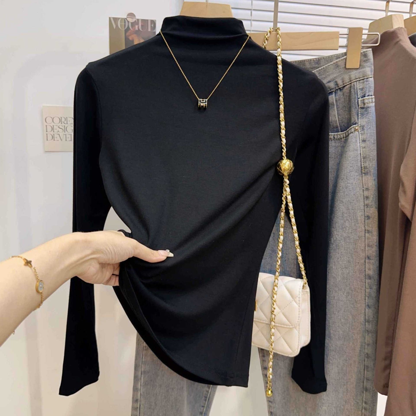 Half turtleneck long-sleeved T-shirt women's autumn thread design sense niche foreign style age reduction beautiful chic top bottoming shirt