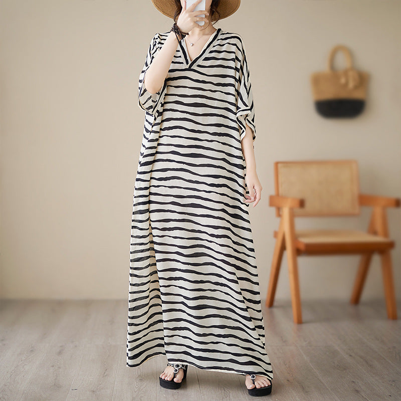 Real shot 2023 summer thin cotton and linen V-neck large size loose literary holiday style medium and long dress women