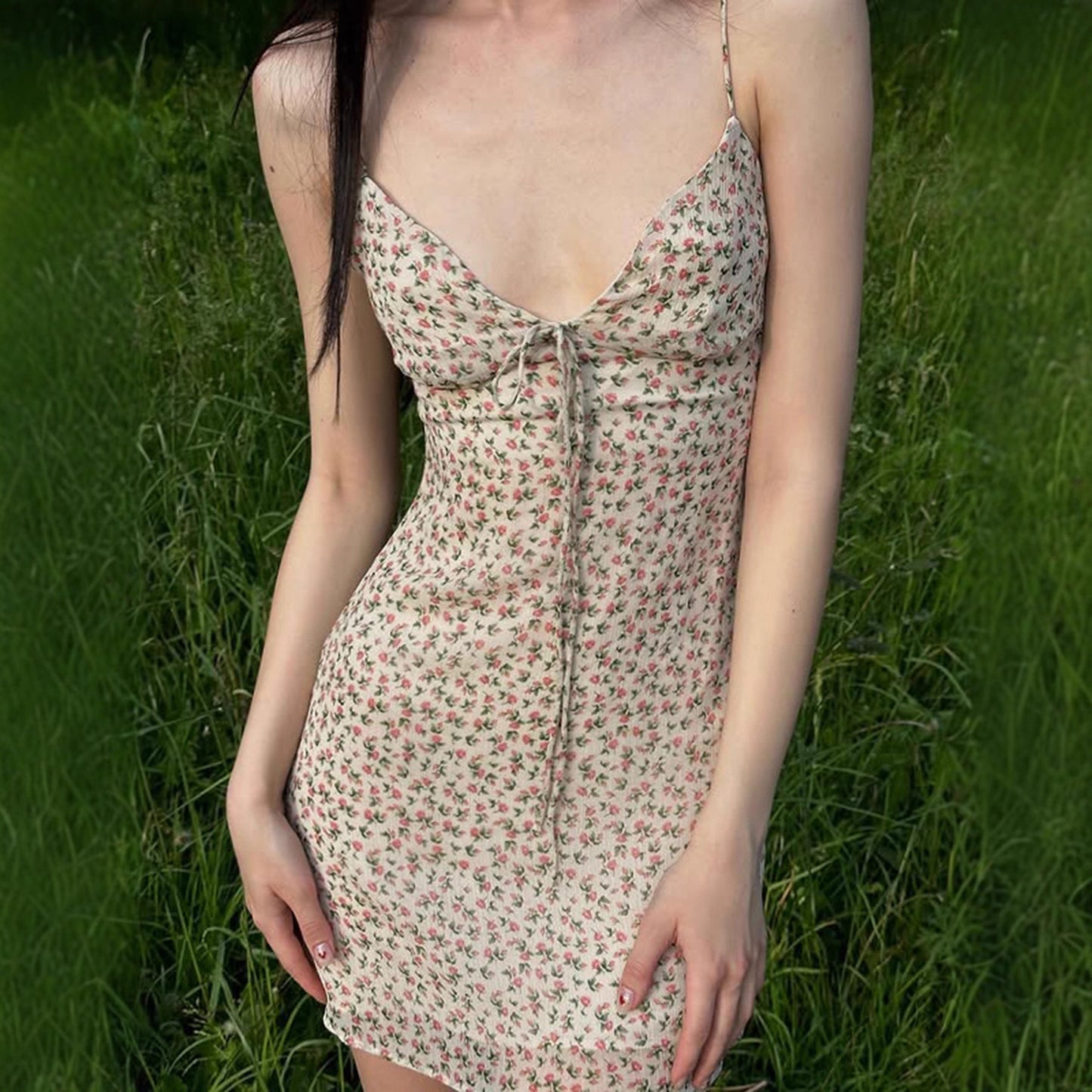 Sexy pure desire wind small floral V-neck suspender skirt summer light mesh backless lace-up low-rise short dress