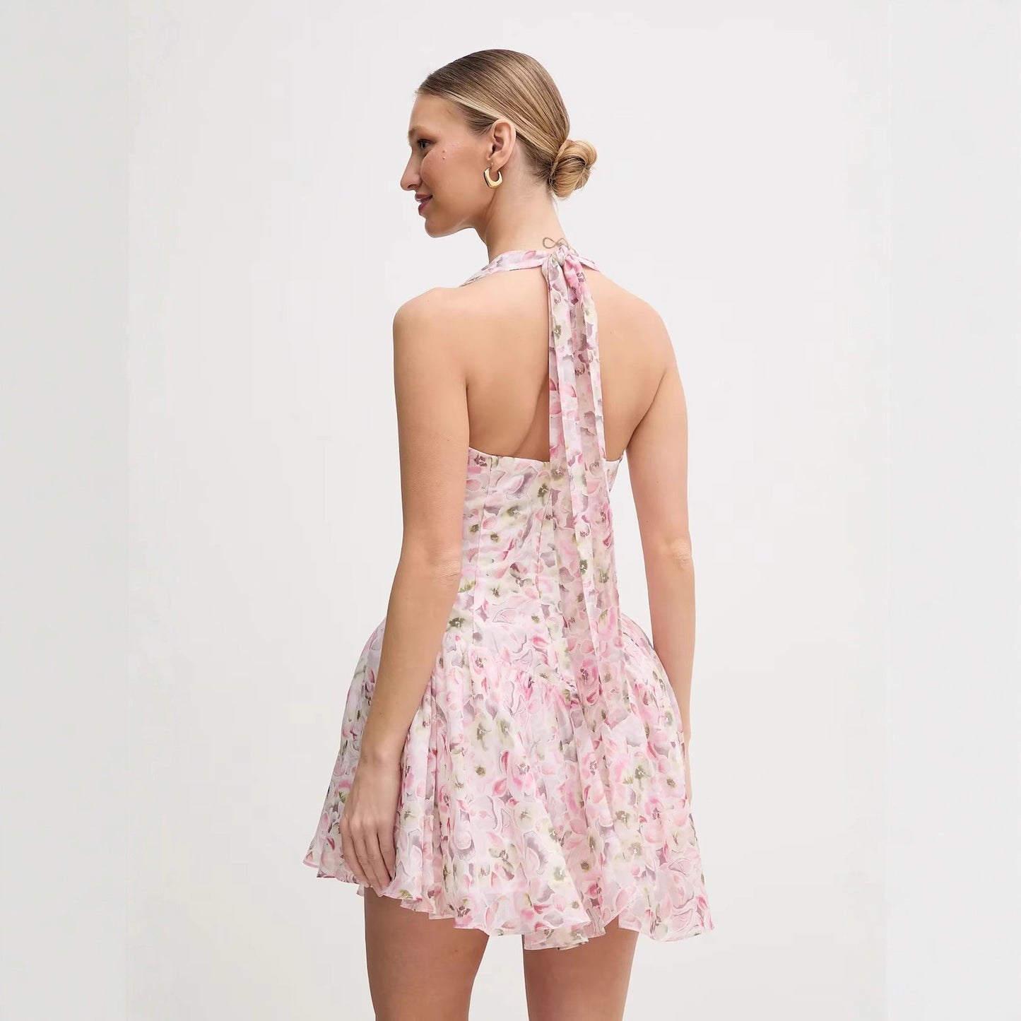 Cross-border European and American vacation beach wind sweet design sense neck summer floral fish bone waist dress women's short skirt