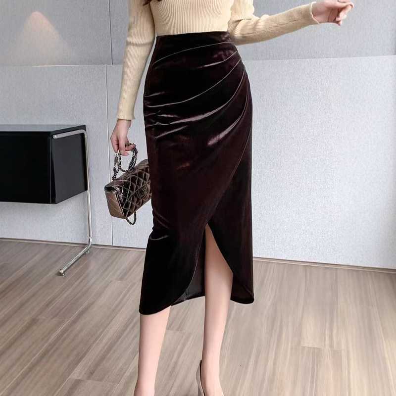Golden velvet skirt women's 2024 autumn new high waist split one-step hip skirt medium and long autumn skirt