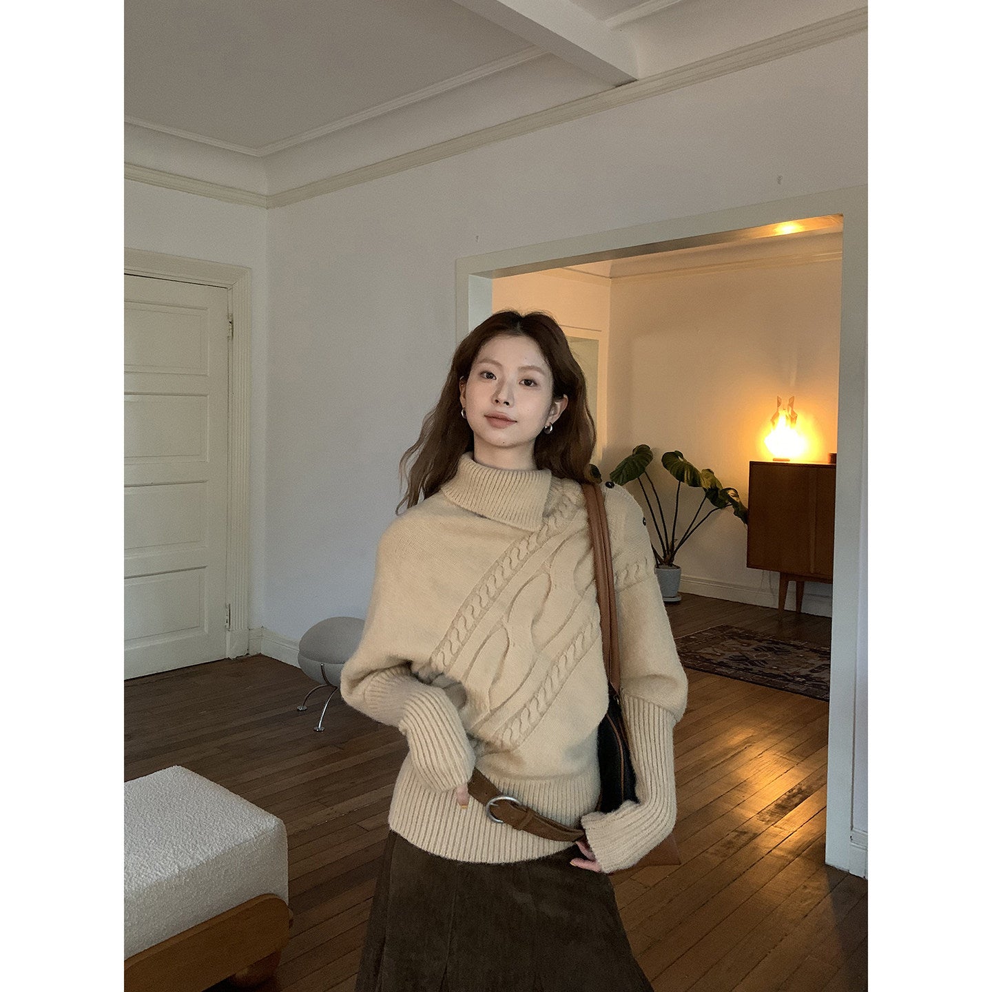Jomi turtleneck sweater women's autumn and winter lazy high-end long-sleeved top design is super good-looking Korean knitted sweater
