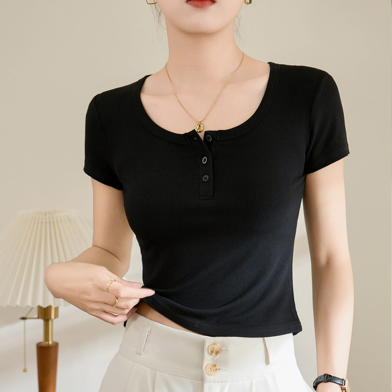 [Use good materials] High-waisted short T-shirt women's summer 2026 new button-up U-neck short-sleeved top threaded cotton bottoming shirt