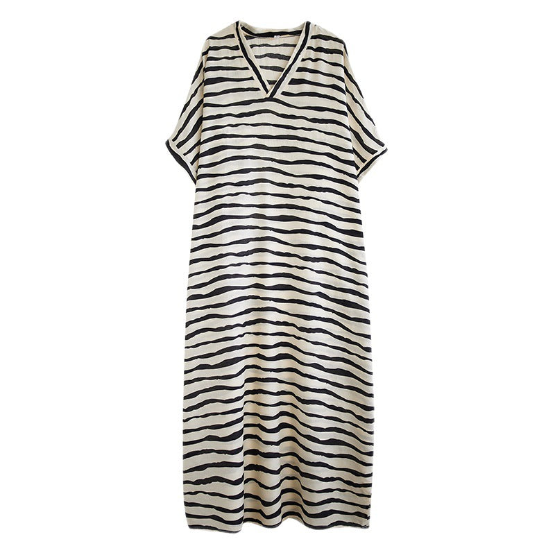 Real shot 2023 summer thin cotton and linen V-neck large size loose literary holiday style medium and long dress women