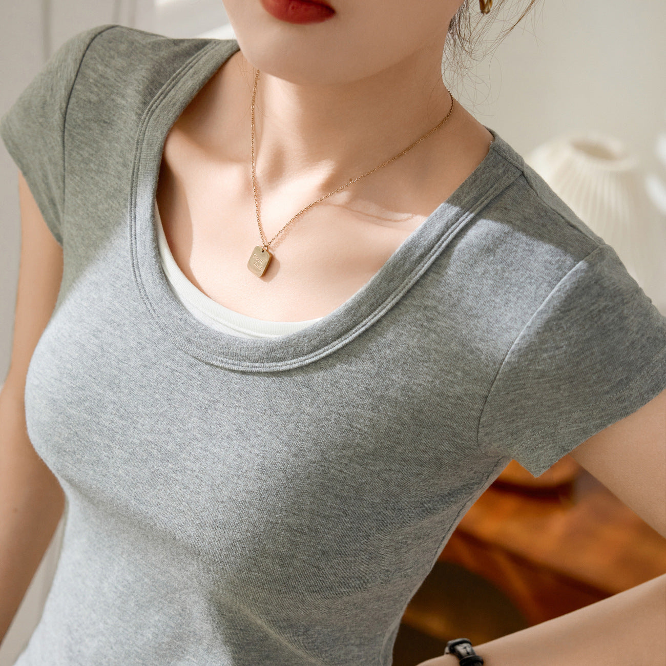 [Contrast color without dyeing] Pure cotton T-shirt women's summer short-sleeved 2026 new curved splicing fake two-piece bottoming shirt