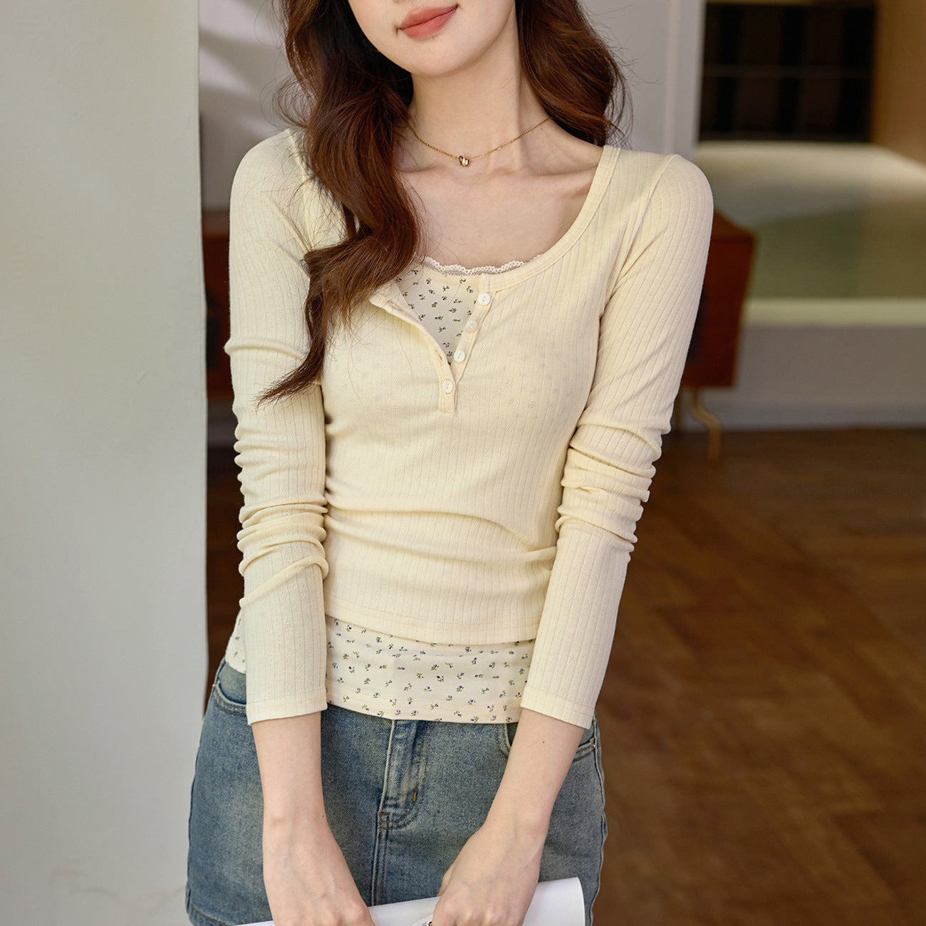 #Excellent selection #Fake two-piece splicing floral lace edge long-sleeved T-shirt women's design sense foreign style retro top