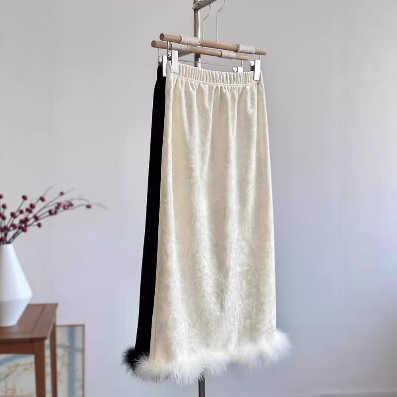 High-end black velvet skirt for women's 2025 autumn and winter new slim-fitting and thin velvet-covered straight hip-wrapped skirt