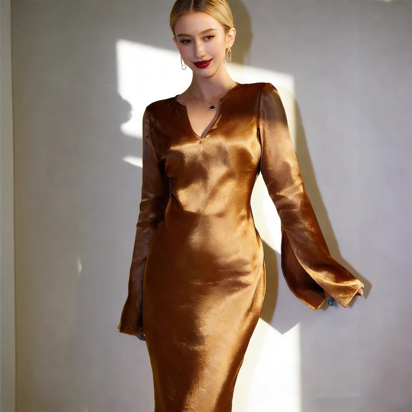 Haute couture imported full acetic acid spring gilt shining design feeling thousand gold feeling V neck thin sister dress dress