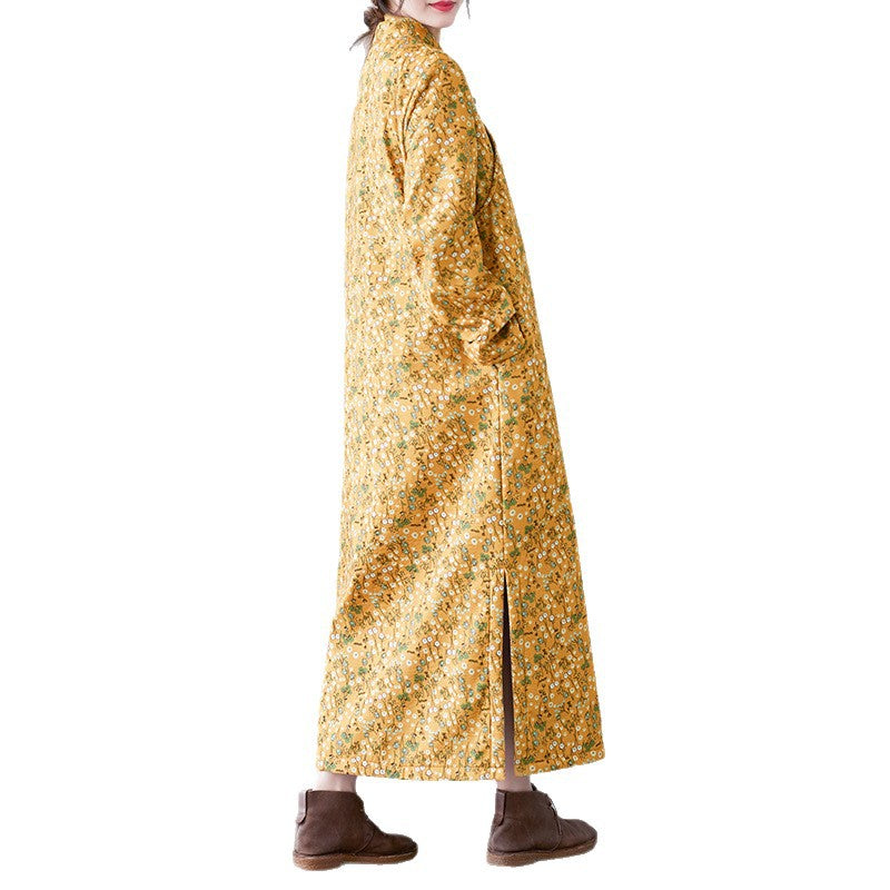 The real shot will be in the winter of 2025. The new retro literary disc buckle is piled and thickened. The improved cheongsam plus size long-sleeved dress.