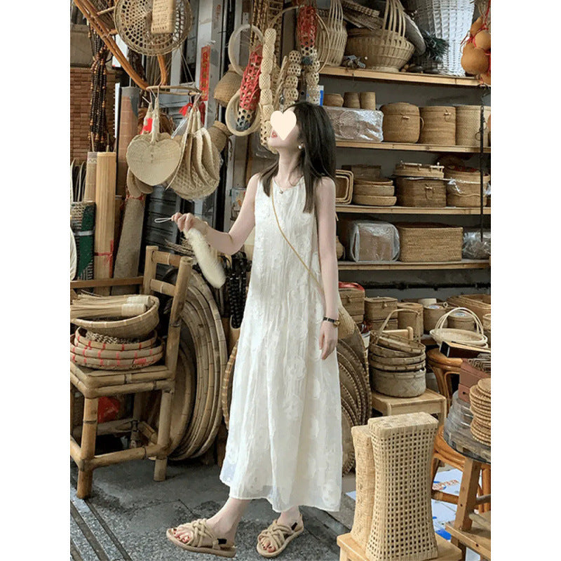 2025 new French solid color sleeveless vest dress women's summer niche design apricot dress