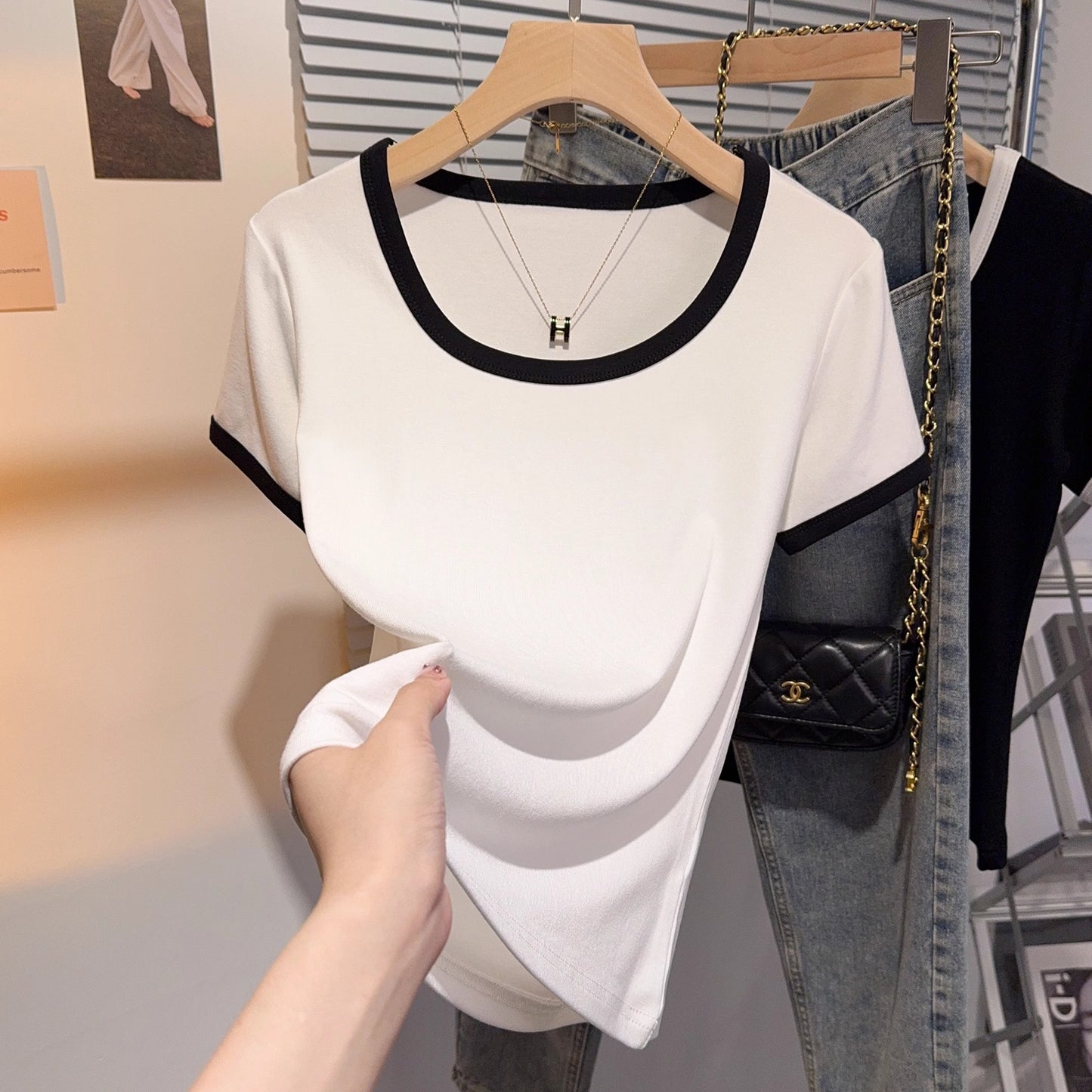 Contrasting Splicing Short Sleeve T-Shirt Women's Threaded Knitted Bottom Shirt Black Top Slim Spice Girl Front Shoulder Women's Low Neck