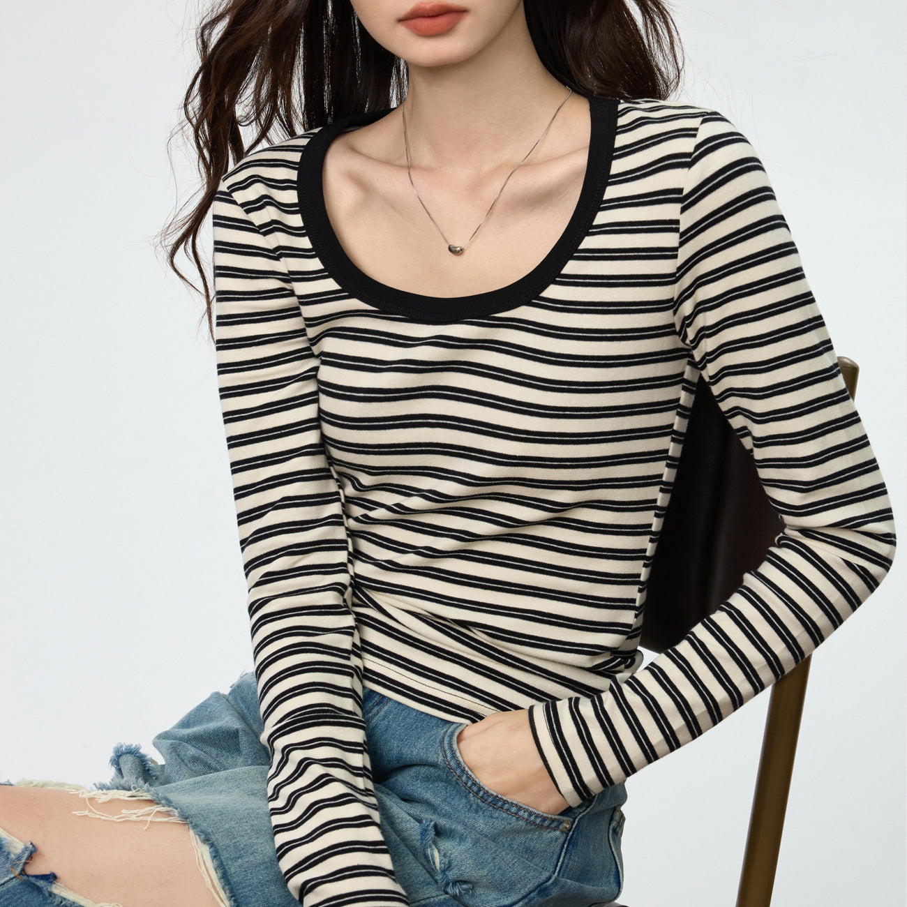#Selection of pure cotton #Contrasting striped bottoming shirt for women with 2026 new foreign style big round neck long-sleeved T-shirt top