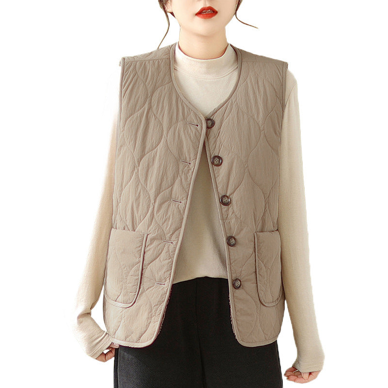 Real shot 2025 autumn and winter new lamb wool warm sleeveless big pocket vest women wear vest jacket on both sides