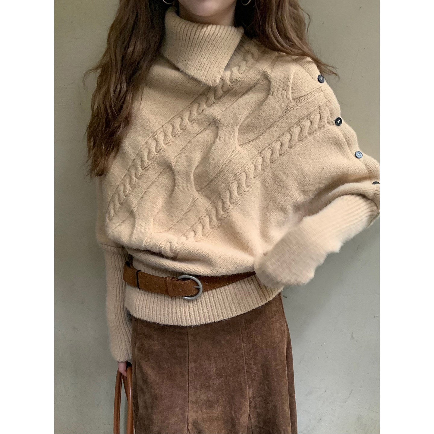 Jomi turtleneck sweater women's autumn and winter lazy high-end long-sleeved top design is super good-looking Korean knitted sweater